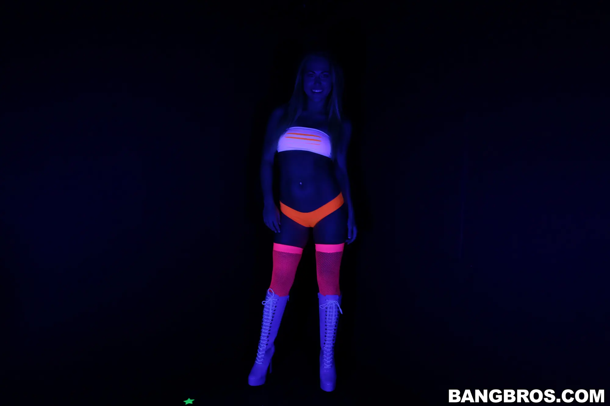 Bangbros 'Carter's Cosmic Fuck' starring Carter Cruise (Photo 1)