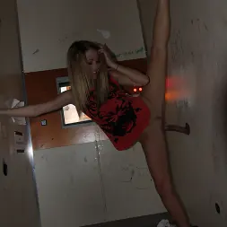 Casi James en Mandy Armani chupando polla en el GloryHole (foto 126) Casi James en 'Bangbros' Mandy Armani chupando polla en el GloryHole (Miniatura 126)