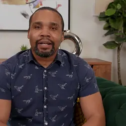 Cassie Lenoir en 'Bangbros' Que comiencen los juegos de papá: competencia de comer coños (Miniatura 52)