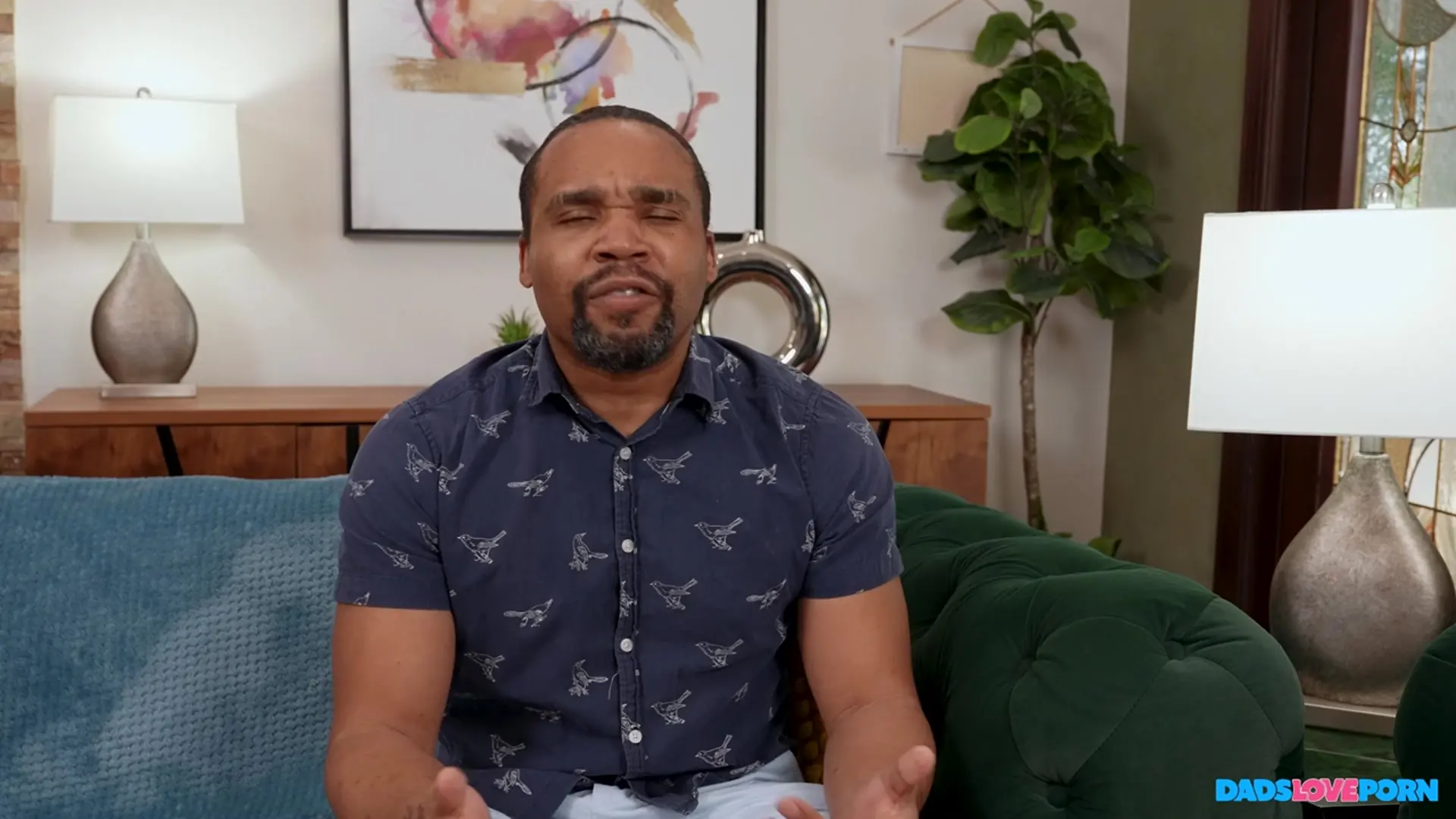 Bangbros 'Que comiencen los juegos de papá: competencia de comer coños' protagonizando Cassie Lenoir (foto 260)