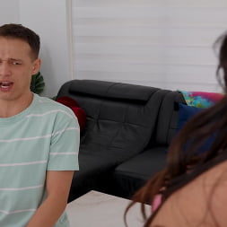 Cassie Lenoir en 'Bangbros' Arruinó mis cortos favoritos (Miniatura 60)