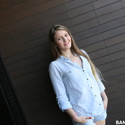 Catalina Bolivar en 'Bangbros' Presentando a la colombiana amateur Catalina Bolivar (Miniatura 9)