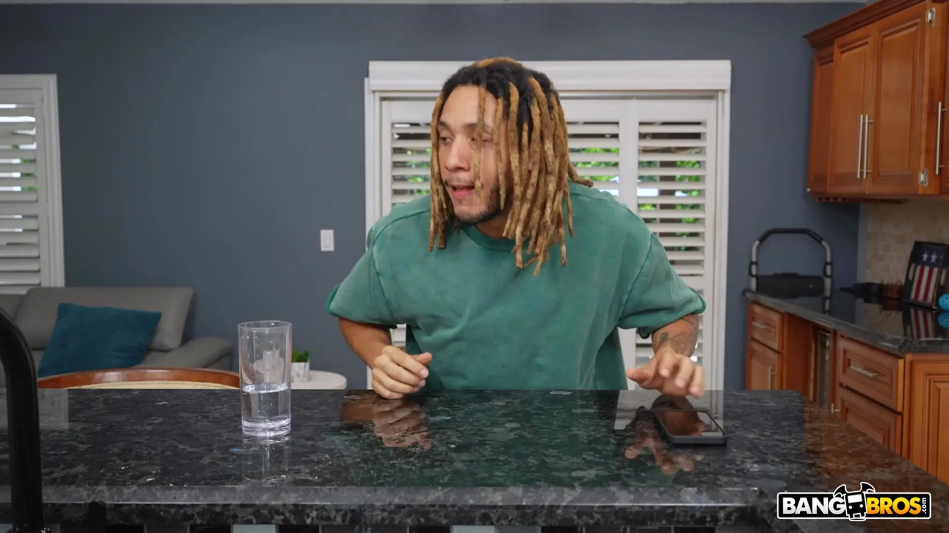 Bangbros 'Prank War' starring Ceceswetdreams (Photo 44)