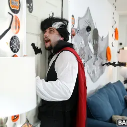 Cecilia Lion en La traviesa Cecilia recibe el regalo perfecto (foto 126) Cecilia Lion en 'Bangbros' La traviesa Cecilia recibe el regalo perfecto (Miniatura 126)