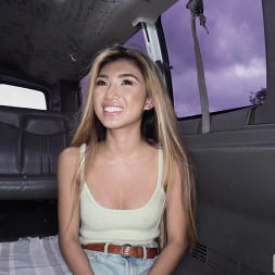 Clara Trinity en 'Bangbros' Clara viaja en autobús (Miniatura 120)
