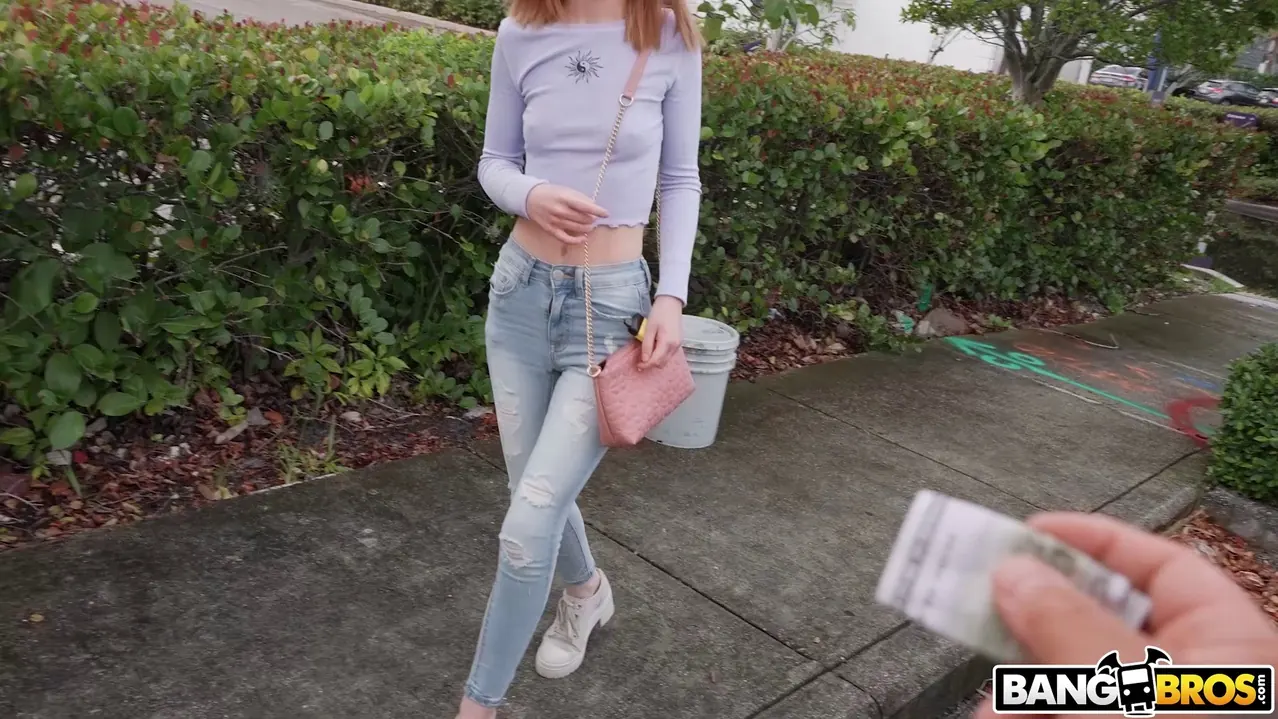Daisy Bean en 'Daisy se folla en el autobús' from 'Bangbros' (foto 75) Bangbros 'Daisy se folla en el autobús' protagonizando Daisy Bean (foto 75)