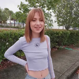 Daisy Bean en 'Bangbros' Daisy se folla en el autobús (Miniatura 900)