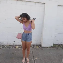 Dani Diaz en Linda chica se folla por dinero (foto 1125) Dani Diaz en 'Bangbros' Linda chica se folla por dinero (Miniatura 1125)