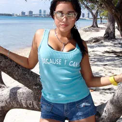 Dasani en Sweet Ass (foto 15) Dasani en 'Bangbros' Sweet Ass (Miniatura 15)