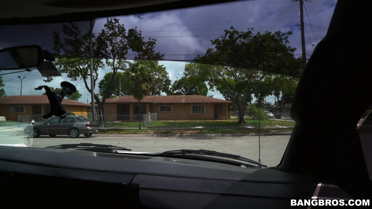 Elena Kushka in 'Stretching Elena' from 'Bangbros' (Photo 1) Bangbros 'Stretching Elena' starring Elena Kushka (Photo 1)