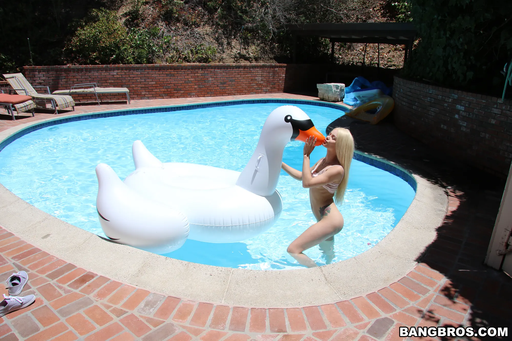 Bangbros 'loves Porn' protagonizando Elsa Jean (foto 1)