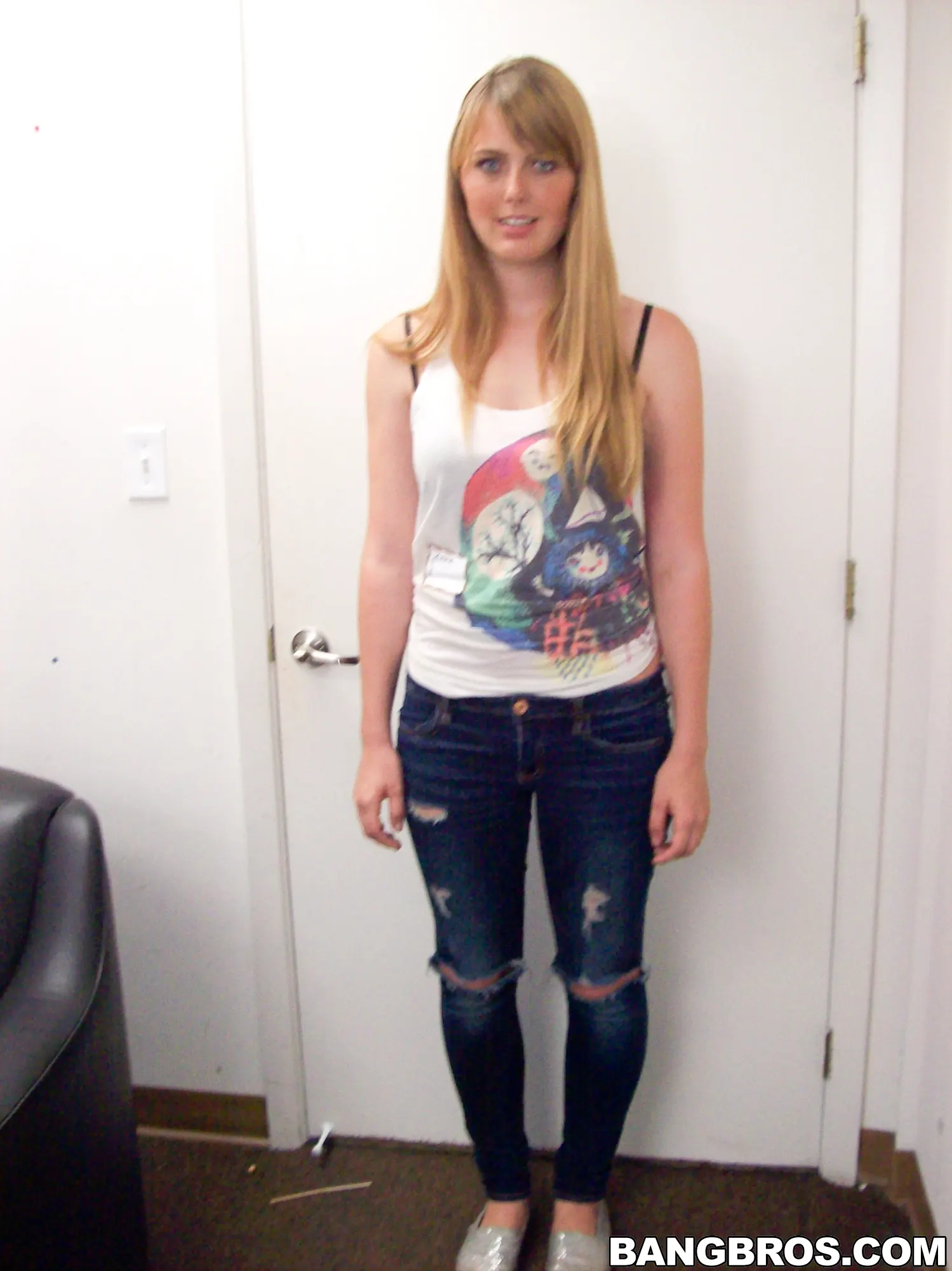 Bangbros 'Another one fresh off the boat' starring Emma Ash (Photo 3)