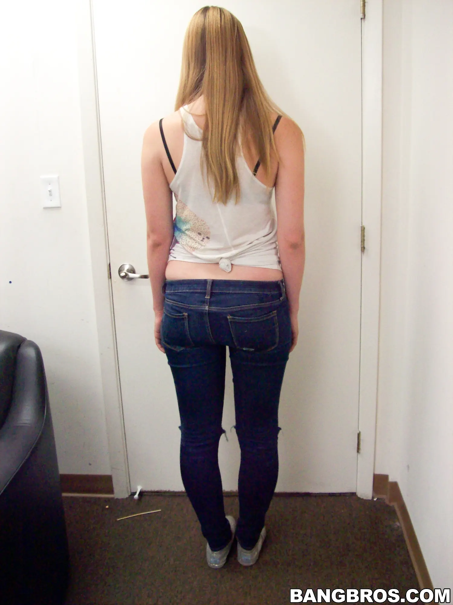 Bangbros 'Another one fresh off the boat' starring Emma Ash (Photo 7)