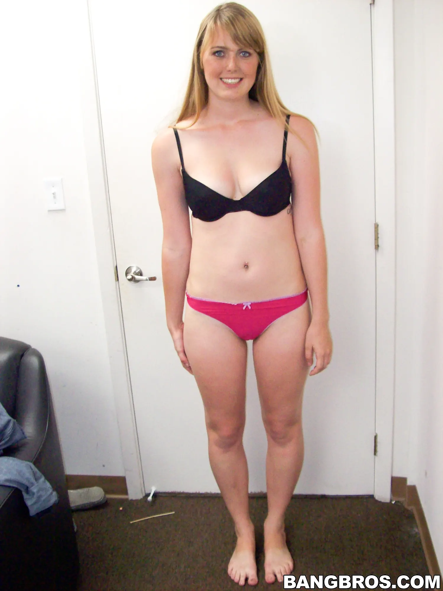 Bangbros 'Another one fresh off the boat' starring Emma Ash (Photo 9)