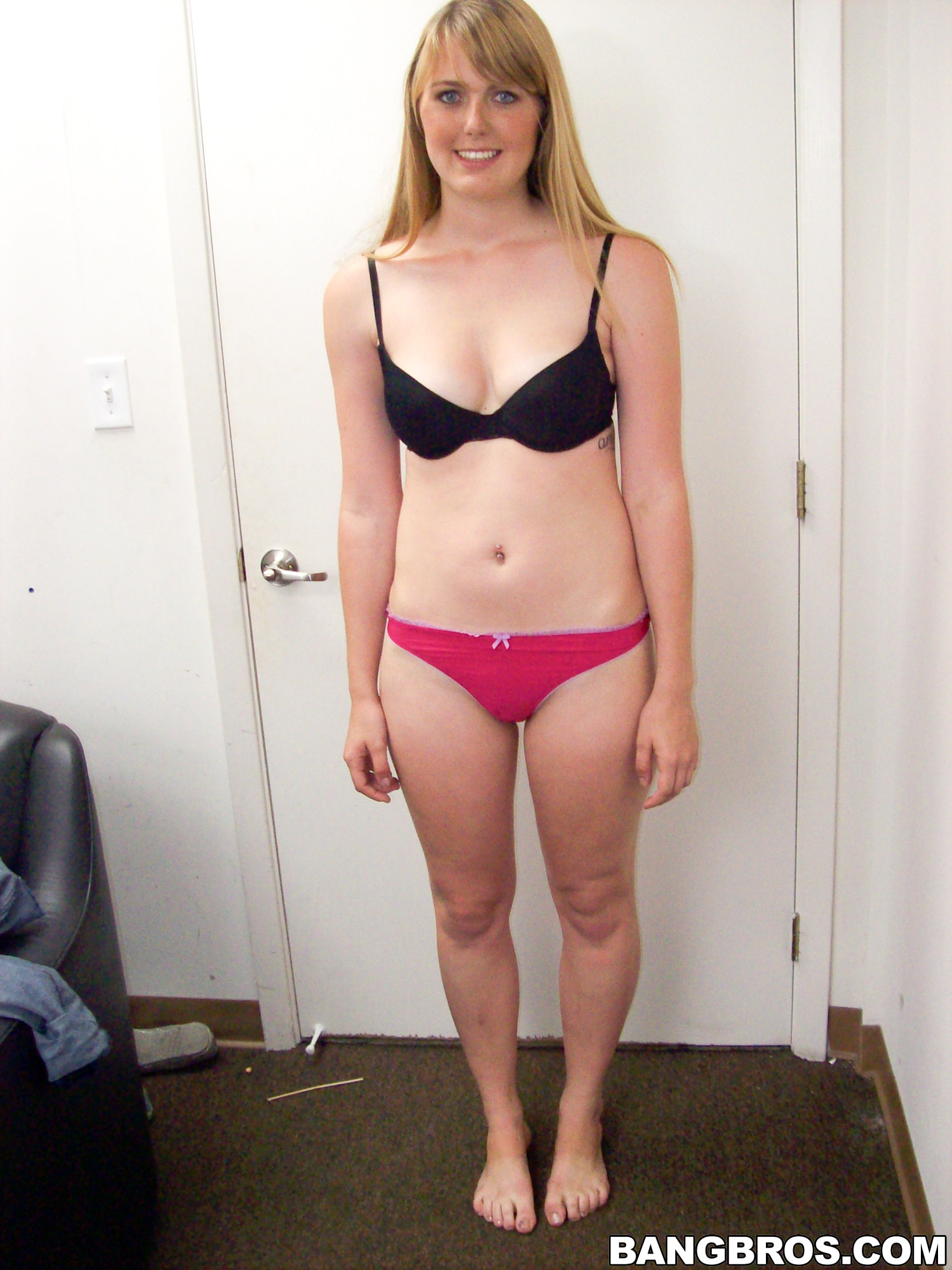Bangbros 'Another one fresh off the boat' starring Emma Ash (Photo 10)
