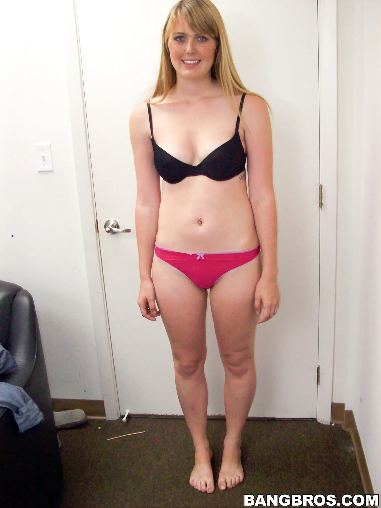 Bangbros 'Another one fresh off the boat' starring Emma Ash (Photo 10)