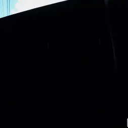 Emma Sirus en 'Bangbros' Joven e inocente en el autobús (Miniatura 1)