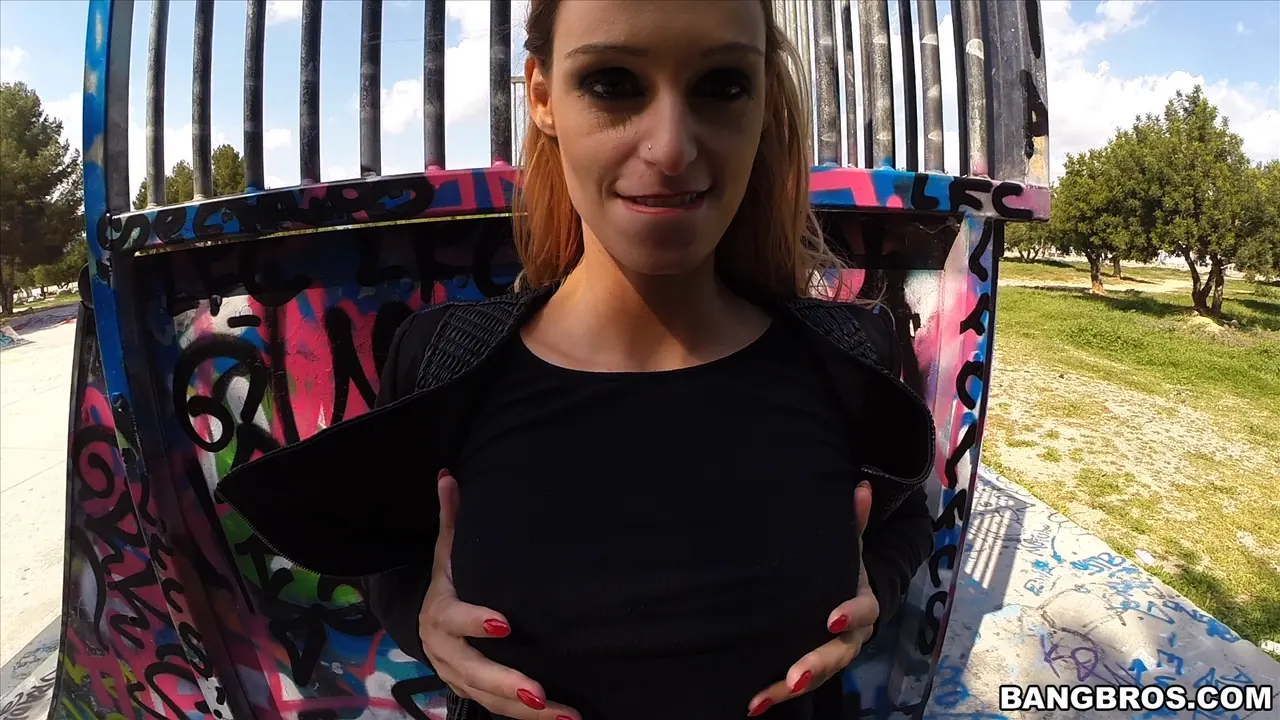 Bangbros 'puts her fuck skills to the test' protagonizando Erica Fontes (foto 260)