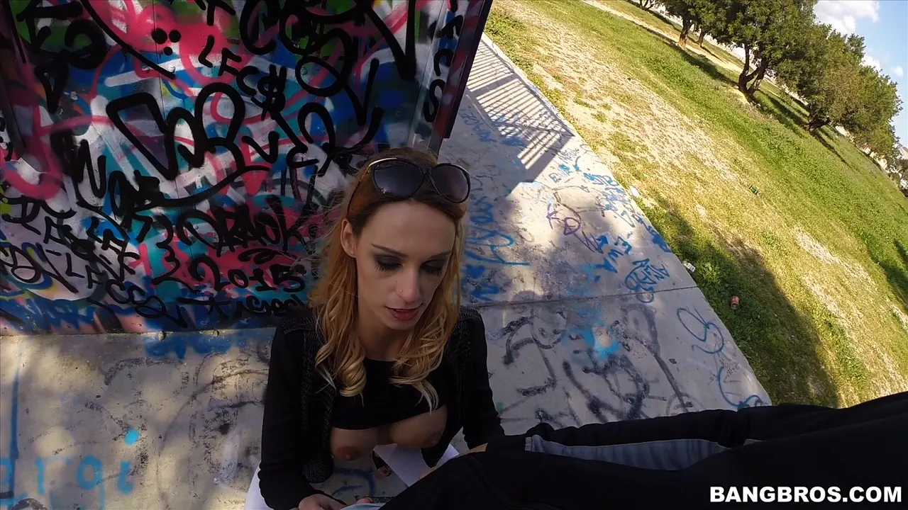 Bangbros 'puts her fuck skills to the test' protagonizando Erica Fontes (foto 312)