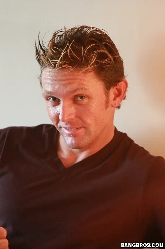 Bangbros 'Eva remolca a Dallas' protagonizando Eva Angelina (foto 1)