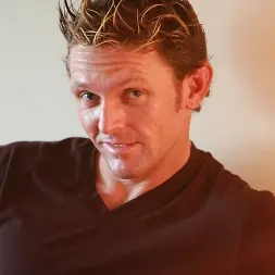 Eva Angelina en Eva remolca a Dallas (foto 1) Eva Angelina en 'Bangbros' Eva remolca a Dallas (Miniatura 1)