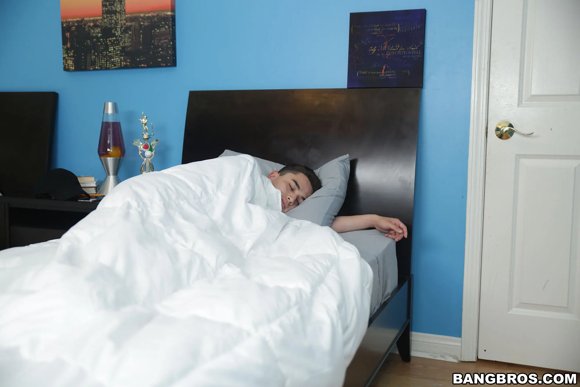 Bangbros 'My Step-Mom's Hot' starring Eva Notty (Photo 1)