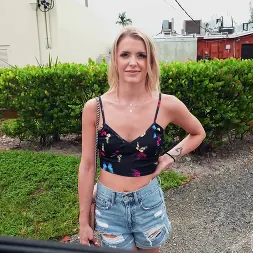 Evelyn Payne en 'Bangbros' Follando duro a Evelyn (Miniatura 375)