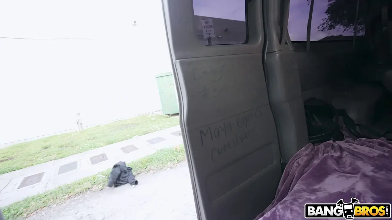 Bangbros 'Gianna maldita sea Grey' protagonizando Gianna Grey (foto 1050)