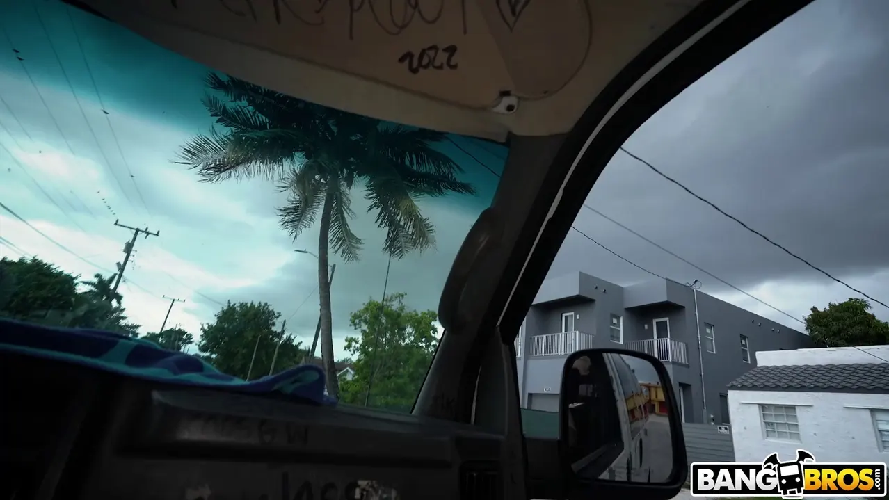 Gianna Ivy en 'Las strippers necesitan pene, no dinero' from 'Bangbros' (foto 1) Bangbros 'Las strippers necesitan pene, no dinero' protagonizando Gianna Ivy (foto 1)