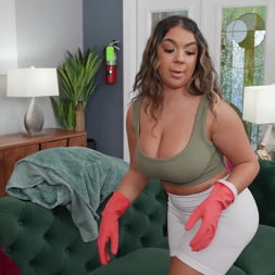 Gigi Lysette in 'Bangbros' Latina Maid Gets To Work (Thumbnail 68)