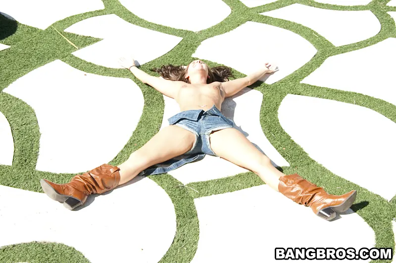 Bangbros 'Monster of Butts!' starring Gracie Glam (Photo 120)