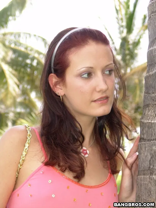 Bangbros 'Haley' protagonizando Hailey Young (foto 25)