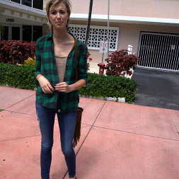 Haley Reed in 'Bangbros' Kiss my pecker (Thumbnail 69)