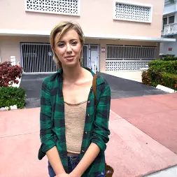 Haley Reed en 'Bangbros' Bésame la polla (Miniatura 92)