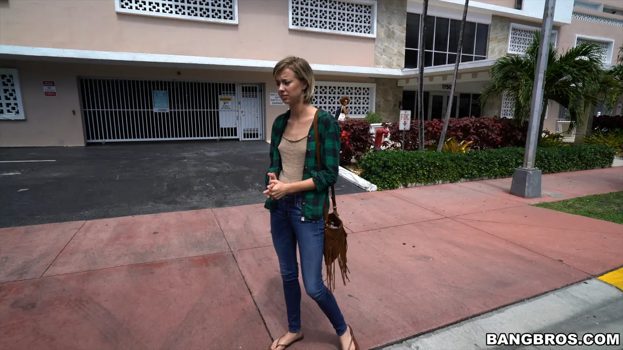 Bangbros 'Bésame la polla' protagonizando Haley Reed (foto 115)