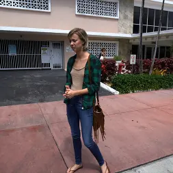 Haley Reed en 'Bangbros' Bésame la polla (Miniatura 115)