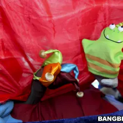 Isis Love en 'Bangbros' El monstruo titiritero (Miniatura 140)