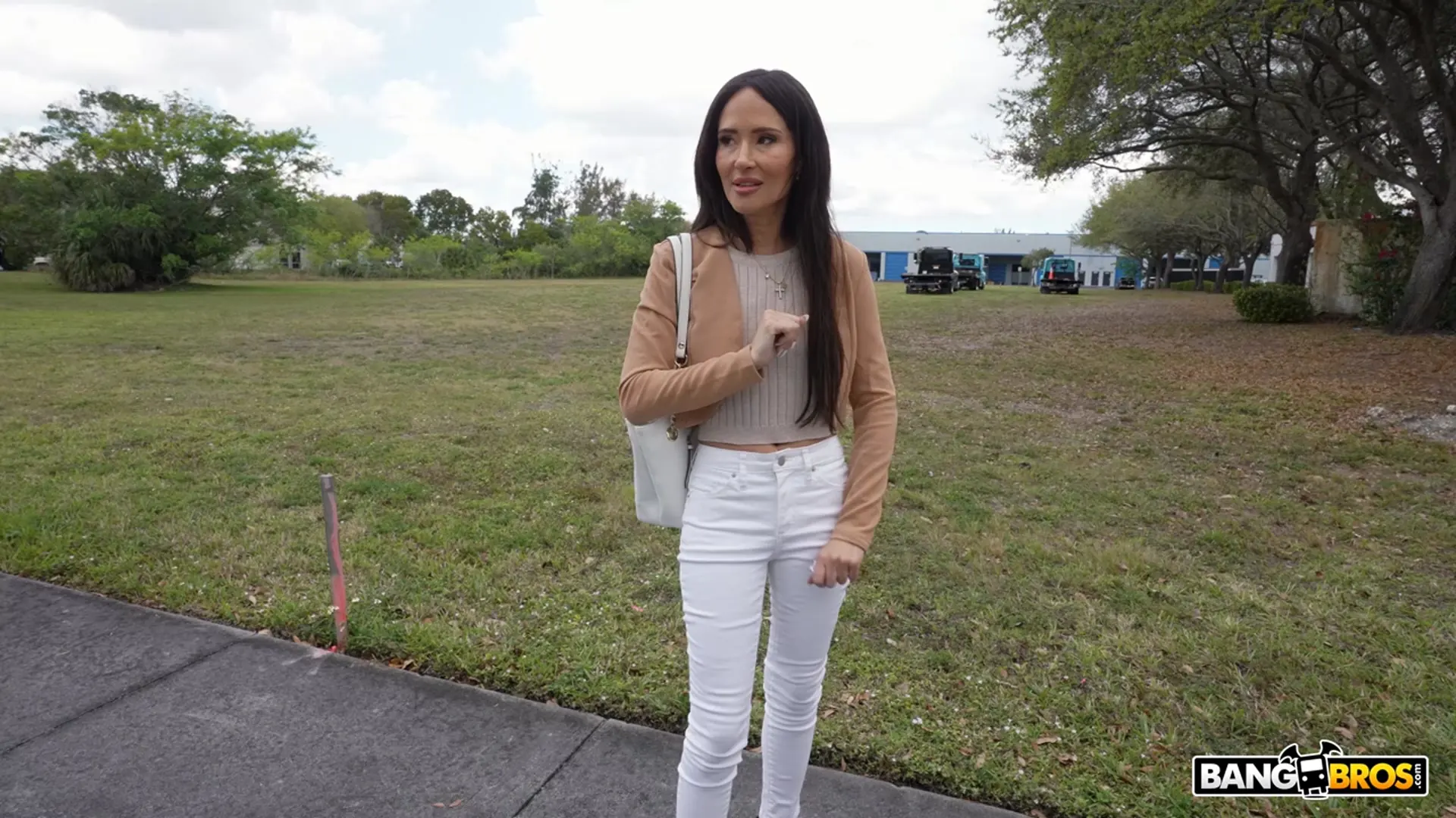 Izi Blu Sky in 'Spreading Pussy For Cash' from 'Bangbros' (Photo 112) Bangbros 'Spreading Pussy For Cash' starring Izi Blu Sky (Photo 112)