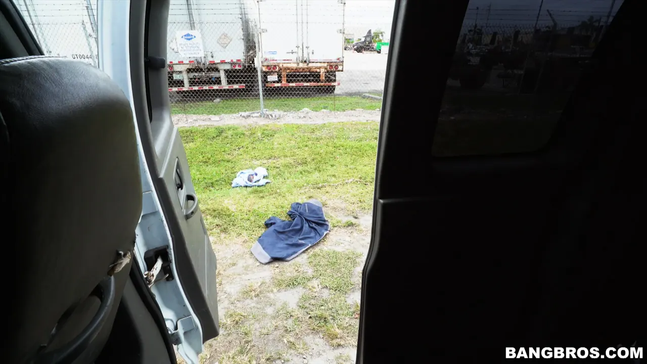 Bangbros 'Returns to the Bus' starring Jada Stevens (Photo 832)