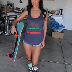 Jada Stevens in 'Bangbros' Skater Chicks Love Big Black Dicks (Thumbnail 99)