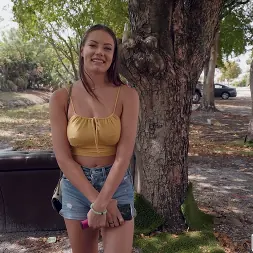 JC Wilds en Polluelo salvaje salta al autobús (foto 1200) JC Wilds en 'Bangbros' Polluelo salvaje salta al autobús (Miniatura 1200)