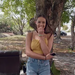 JC Wilds en Polluelo salvaje salta al autobús (foto 1275) JC Wilds en 'Bangbros' Polluelo salvaje salta al autobús (Miniatura 1275)