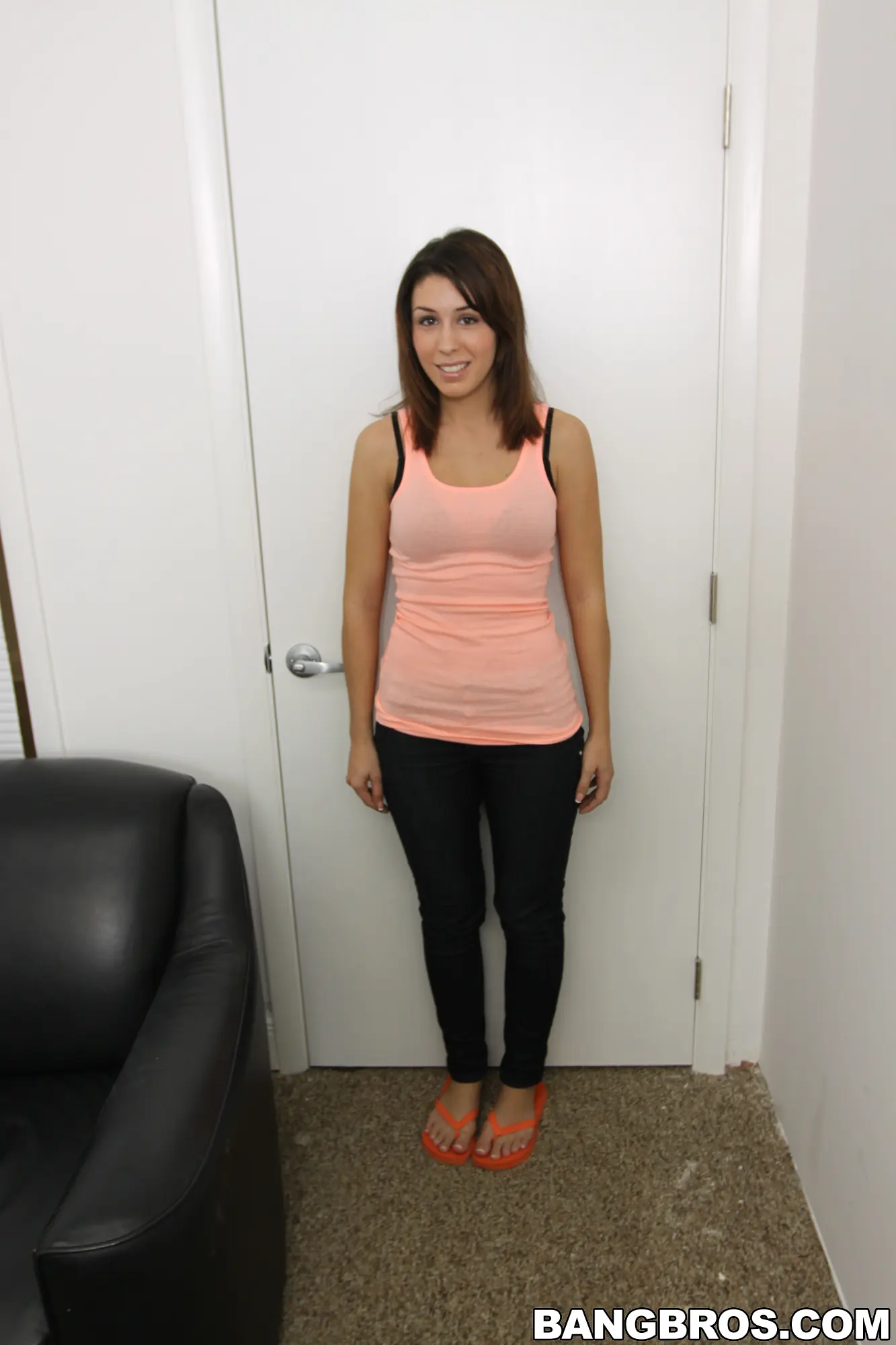 Jean Taylor en 'Hora de hacer una doble mamada' from 'Bangbros' (foto 1) Bangbros 'Hora de hacer una doble mamada' protagonizando Jean Taylor (foto 1)