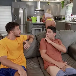 Jenna Starr in 'Bangbros' Horny Guys Cum Clean (Thumbnail 54)