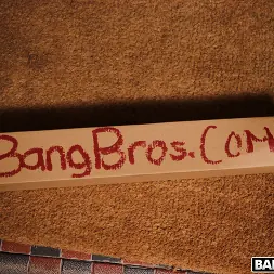 Jennifer Mendez en 'Bangbros' Gets a Bangbros Delivery (Miniatura 112)