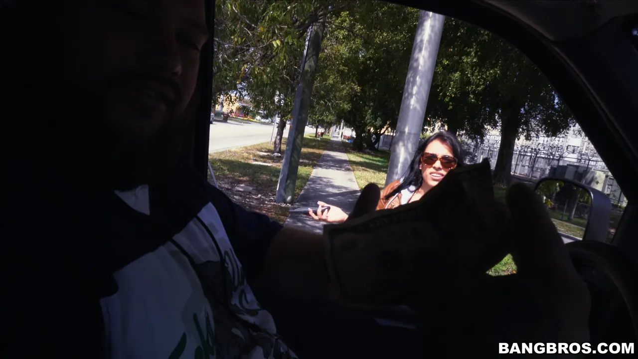 Bangbros 'and her Bangin' Ride through Hialeah' starring Jessi (Photo 21)