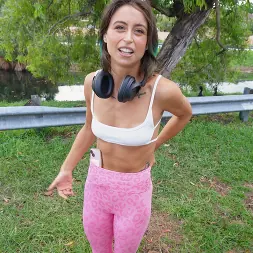 Jessie Belle in 'Bangbros' Jogs Onto the Bus for Some Dick (Thumbnail 58)