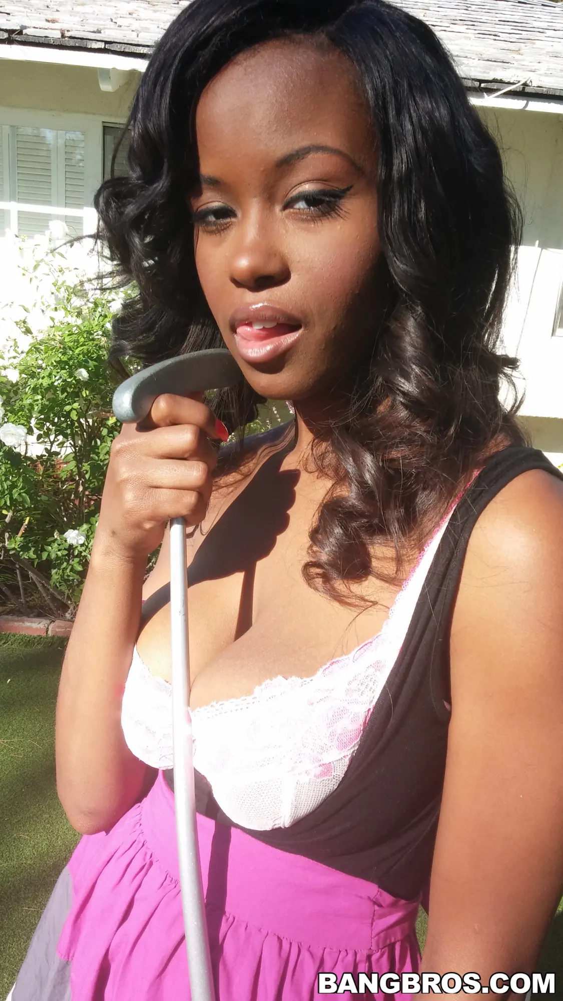 Bangbros 'Grandes tetas naturales ¡TittyFucked!' protagonizando Jezabel Vessir (foto 49)