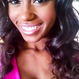 Jezabel Vessir en 'Bangbros' Tetas de ébano naturales y sexys (Miniatura 30)