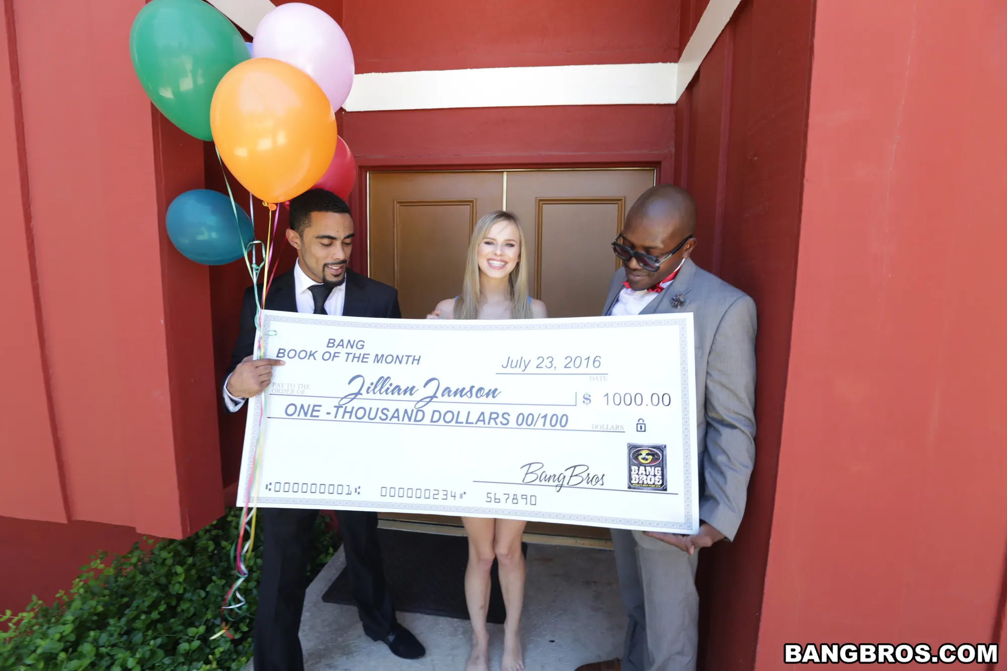 Bangbros 'wins two black cocks' protagonizando Jillian Janson (foto 319)